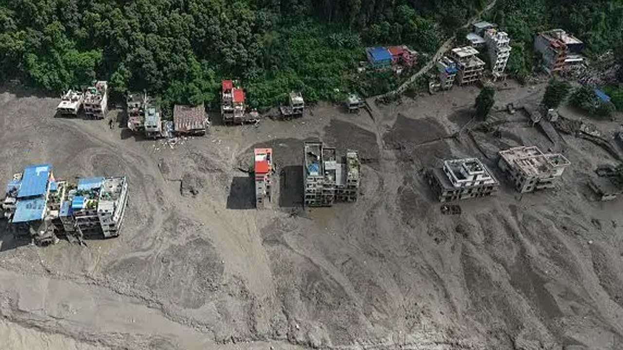 நேபாள வௌ்ள அனர்த்தம் பலி எண்ணிக்கை 95 ஆக உயர்வு