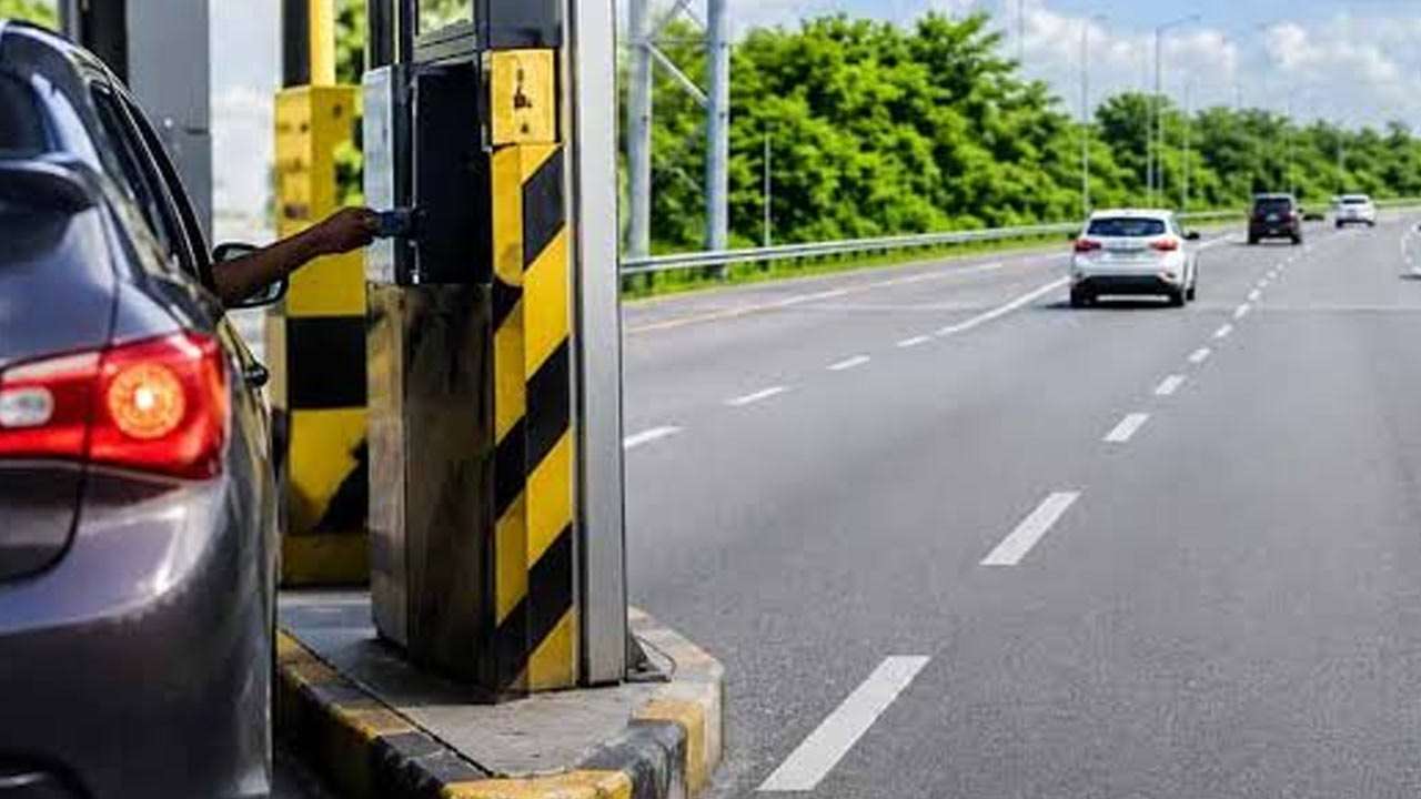 கடந்த வாரத்தில் 40 கோடியை கடந்த அதிவேக நெடுஞ்சாலை வருமானம்