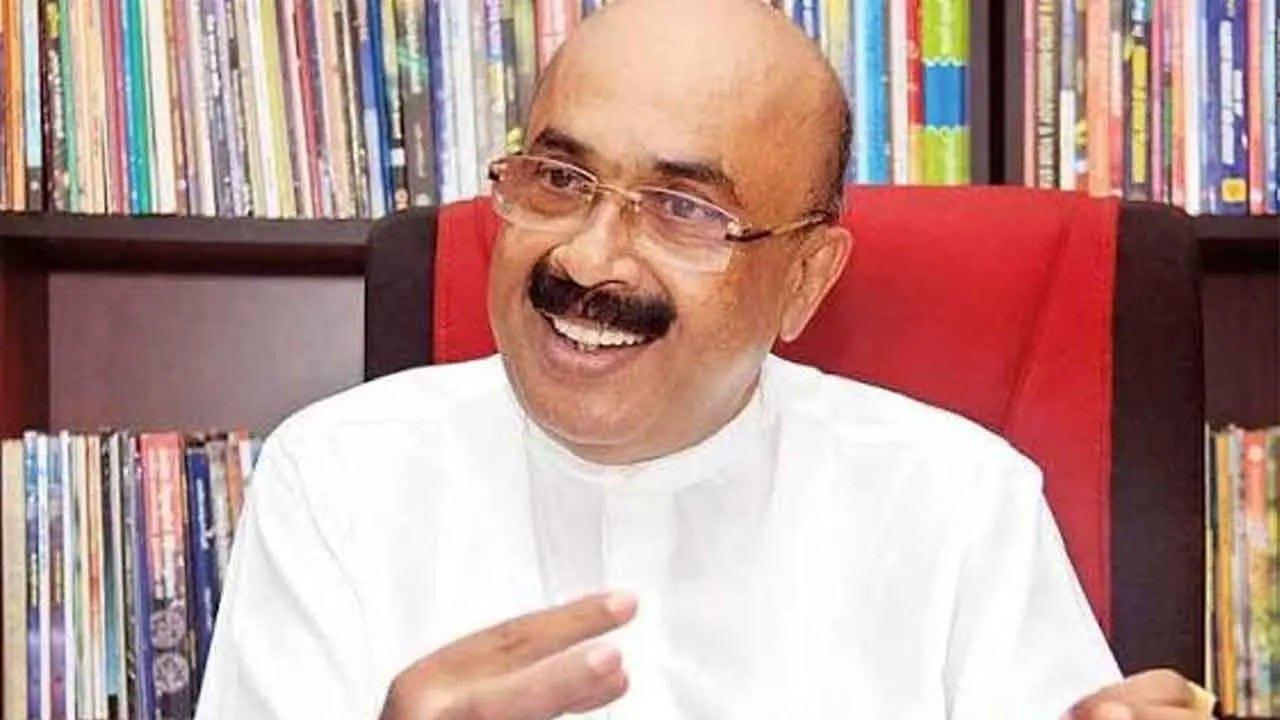 சுமனதாஸ அபேகுணவர்தன இலஞ்சம், ஊழல் ஆணைக்குழுவில் ஆஜர்