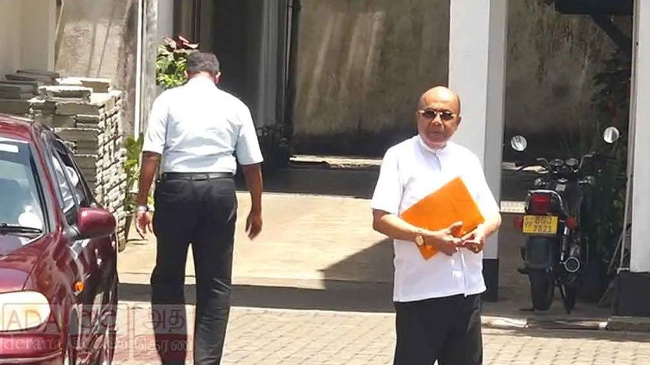 இலஞ்ச, ஊழல் விசாரணை ஆணைக்குழுவிலிருந்து வௌியேறிய சுமனதாச