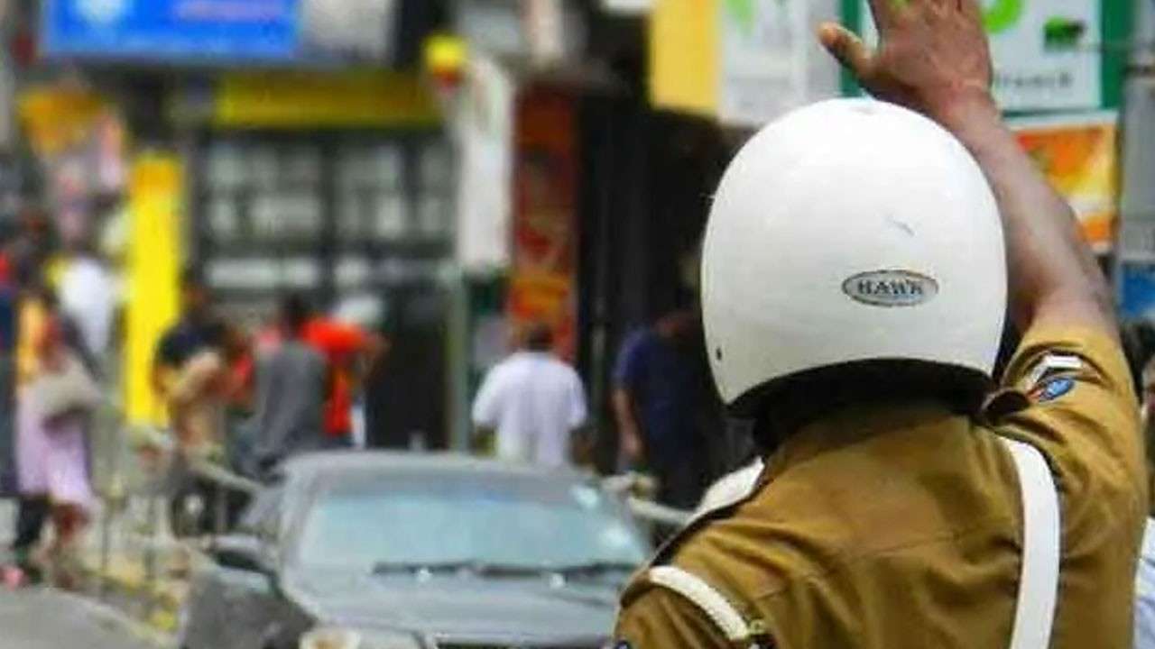 சிலாபம் - குருநாகல் பிரதான வீதியில் போக்குவரத்து கட்டுப்பாடு