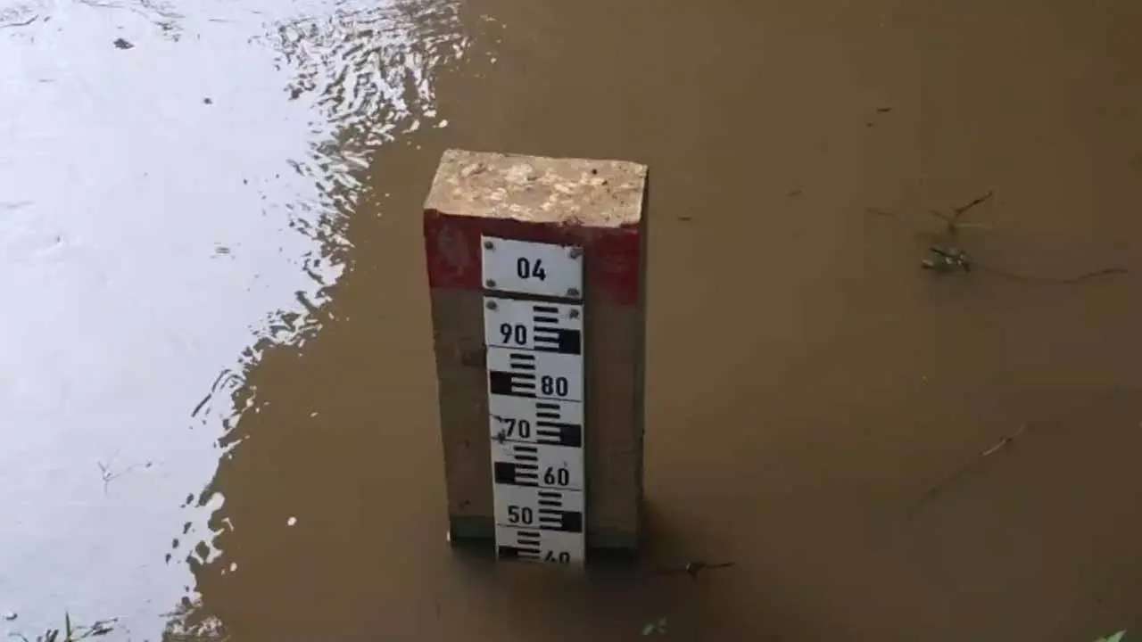 மழையால் அதிகரித்த கங்கைகளின் நீர்மட்டம் மீண்டும் குறைகிறது