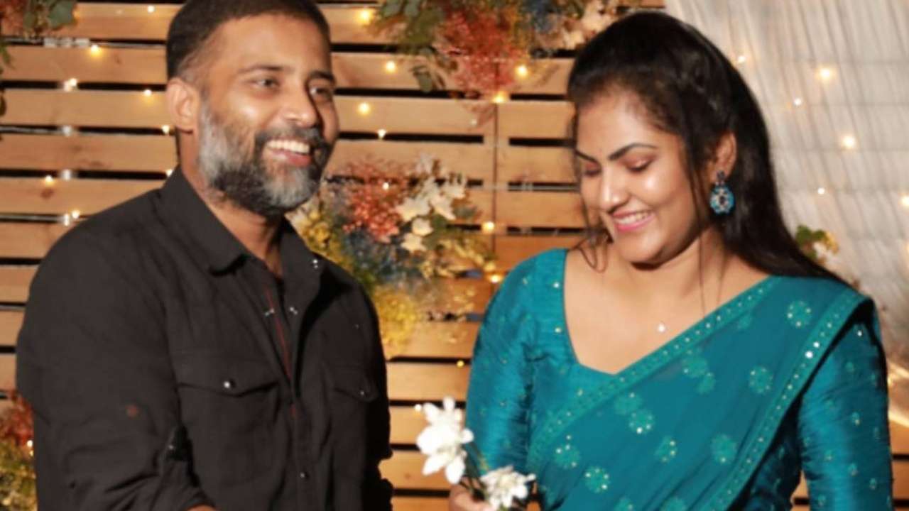 பிரபல தொகுப்பாளினியை காதலிக்கும் அட்டகத்தி தினேஷ்!