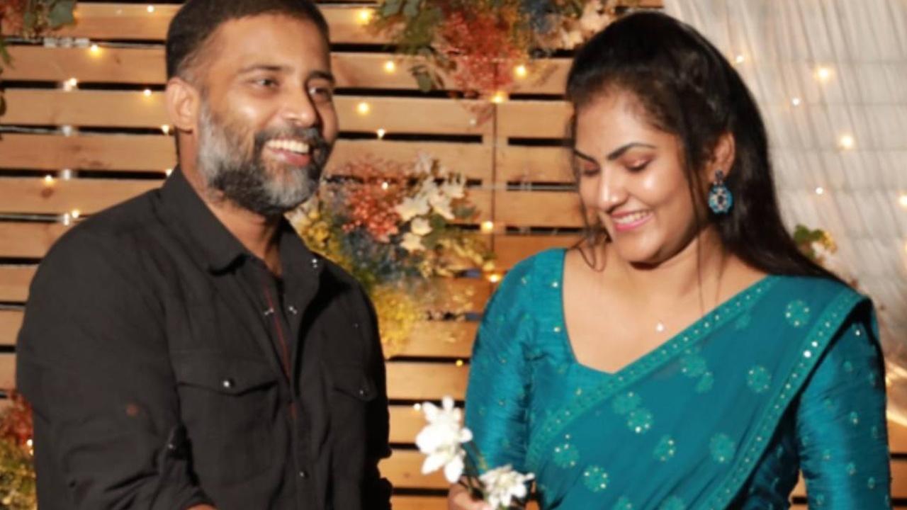 பிரபல தொகுப்பாளினியை காதலிக்கும் அட்டகத்தி தினேஷ்!