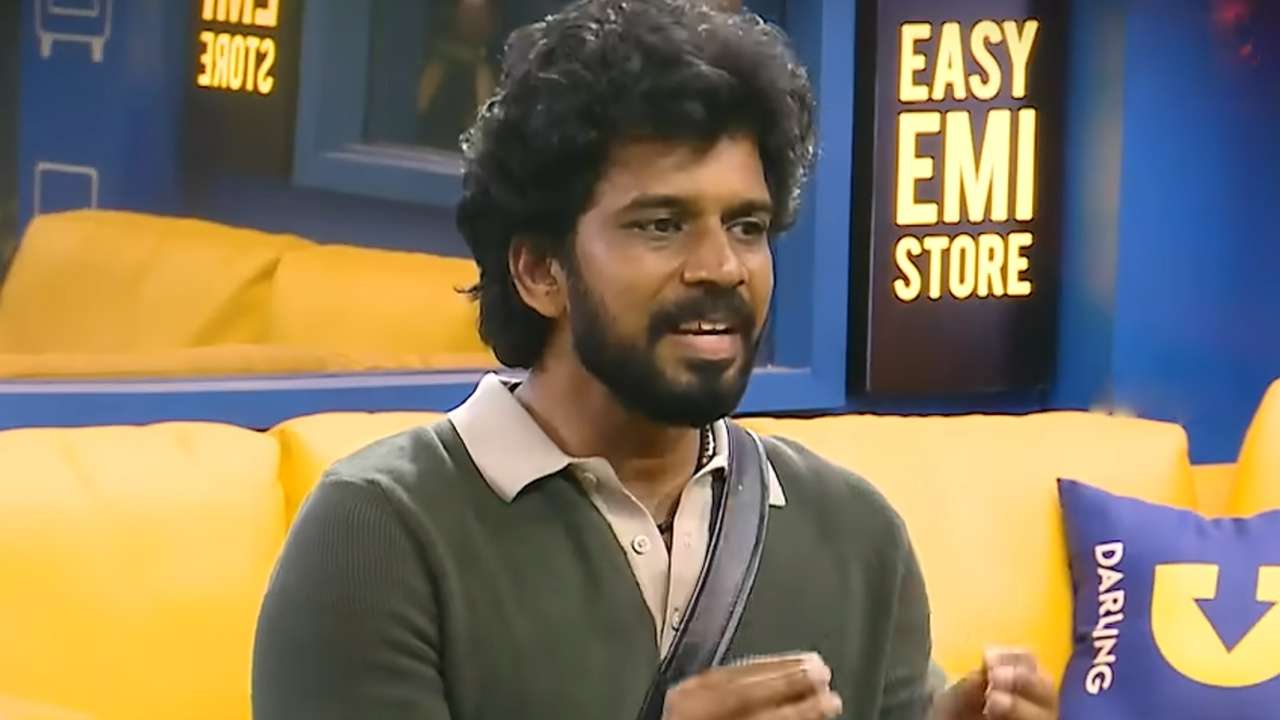 பிக் பாஸ் வீட்டை விட்டு வெளியேறிய குமரன்!