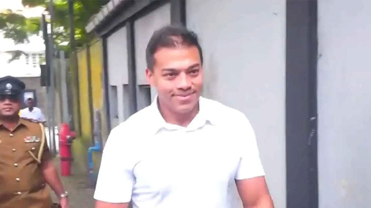 யோஷிதவின் கடற்படைச் சம்பள விபரம் நீதிமன்றில் வௌியானது