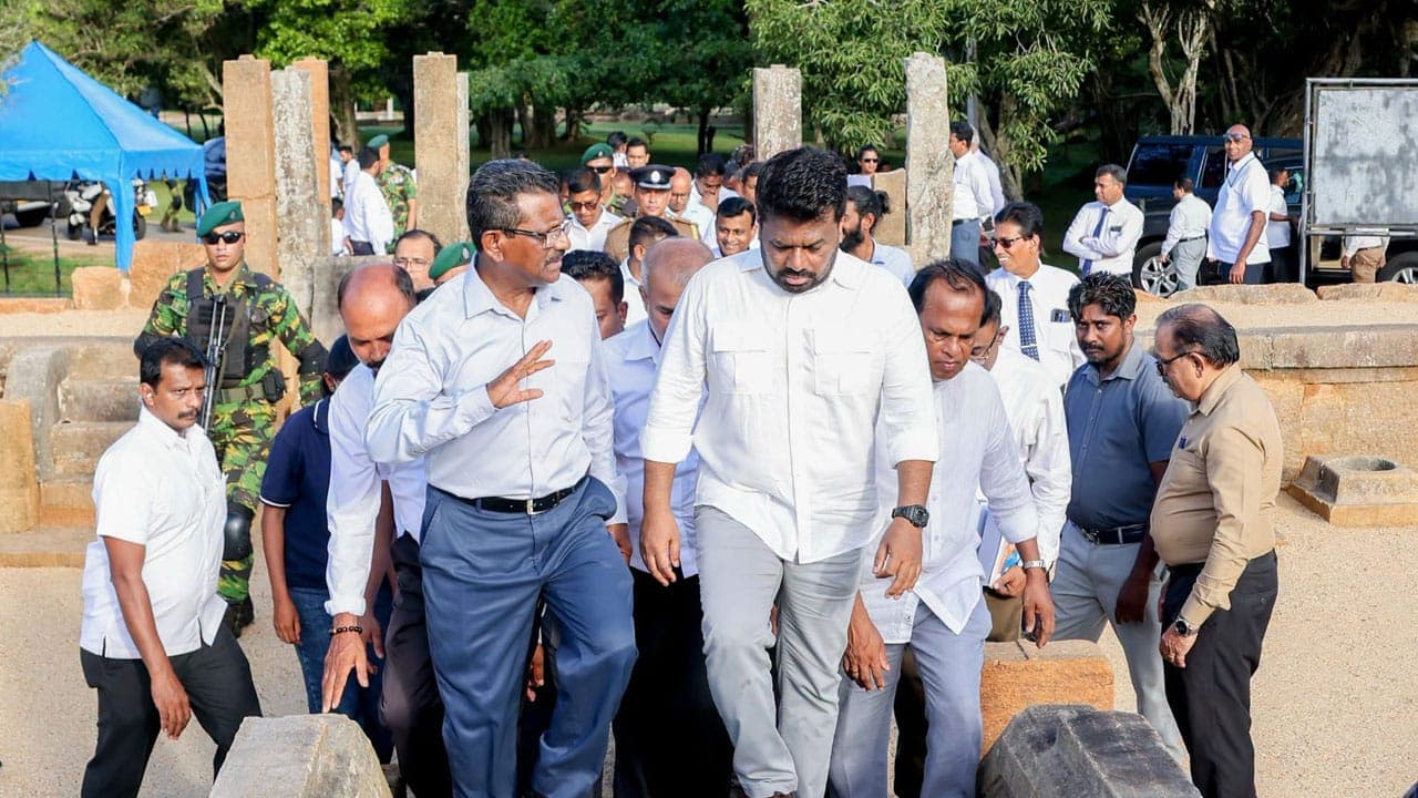 அநுராதபுரம் புனித பூமி அபிவிருத்தி திட்ட பணிகளை பார்வையிட ஜனாதிபதி