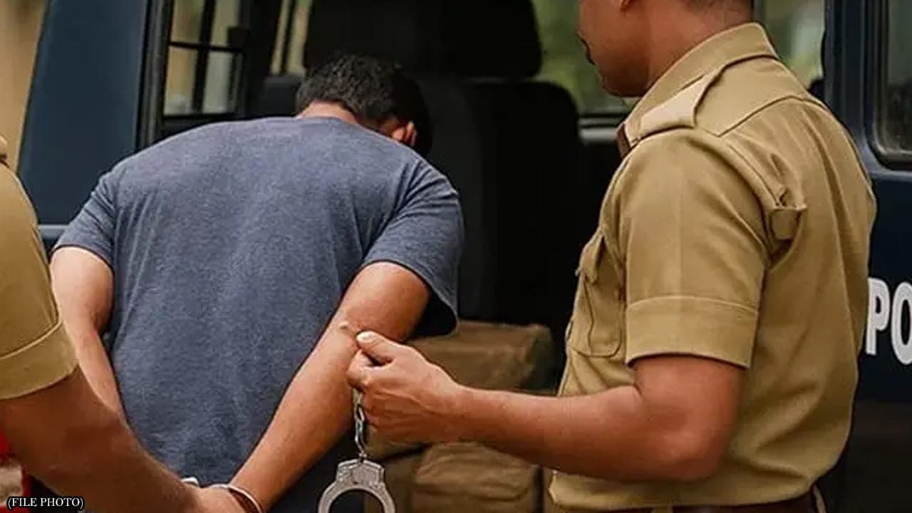 இந்தியாவிலிருந்து நாடுகடத்தப்பட்ட விடுதலைப் புலிகள் முன்னாள் உறுப்பினர் கைது!