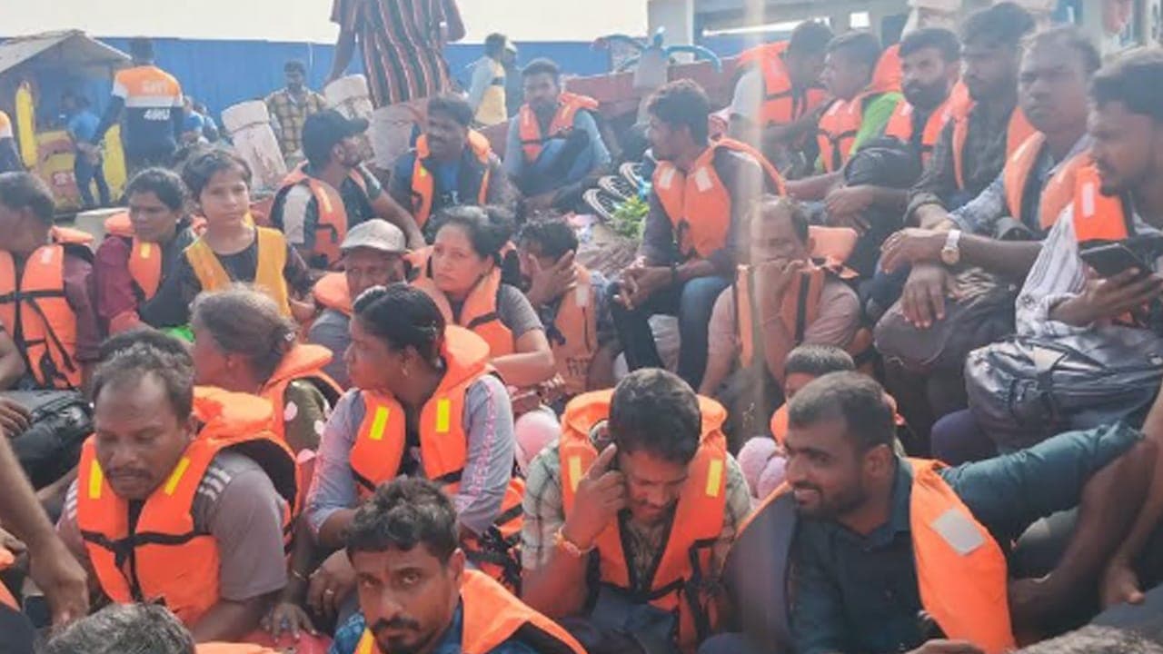 குறிகட்டுவான் - நெடுந்தீவுக்கான படகு சேவைகள் பாதிப்பு