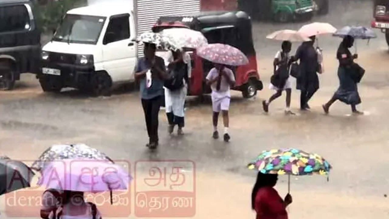 நாட்டின் பல பகுதிகளில் 100 மி.மீ-க்கும் அதிகளவான பலத்த மழை