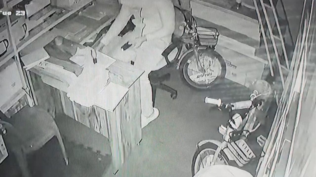 ஹட்டன் பேருந்து நிலையக் கடையில் திருட்டு!